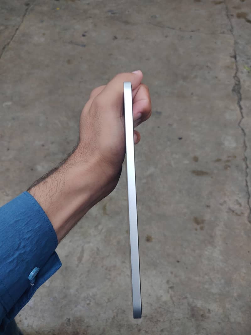 APPLE  MINI 7  3