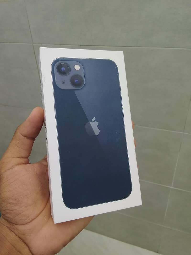 Apple iPhone 13 1