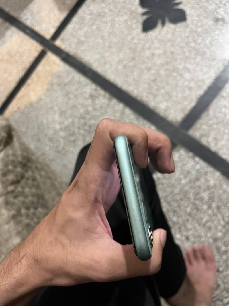 Apple iPhone 11 2