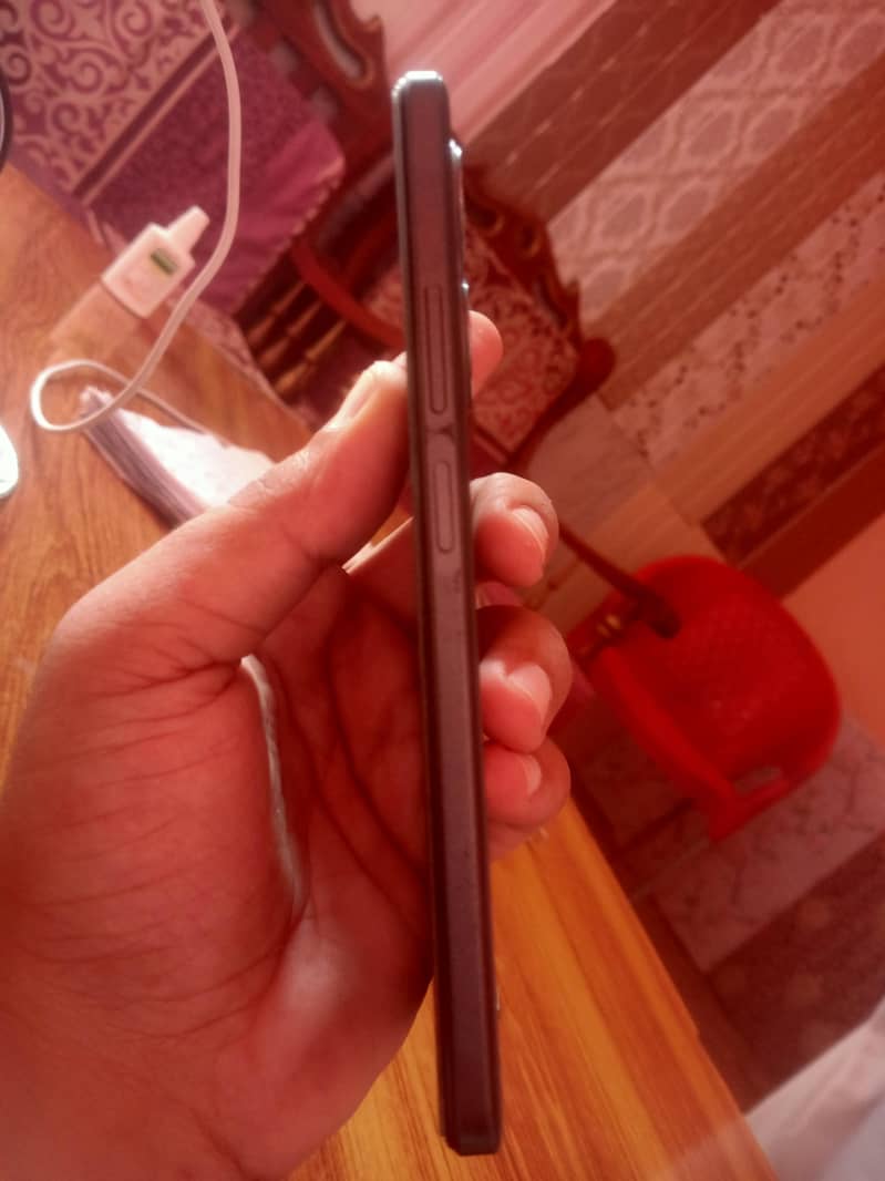 OPPO A58 1