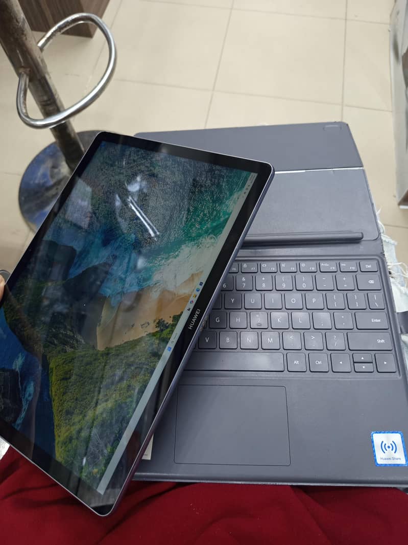 Huawei matebook E tablet 1