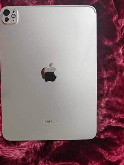 iPad Pro m4 My WhatsApp number O326:71=01^44×8