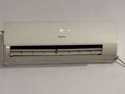 Dawlance Ac working good 10/9 condition non inverter
