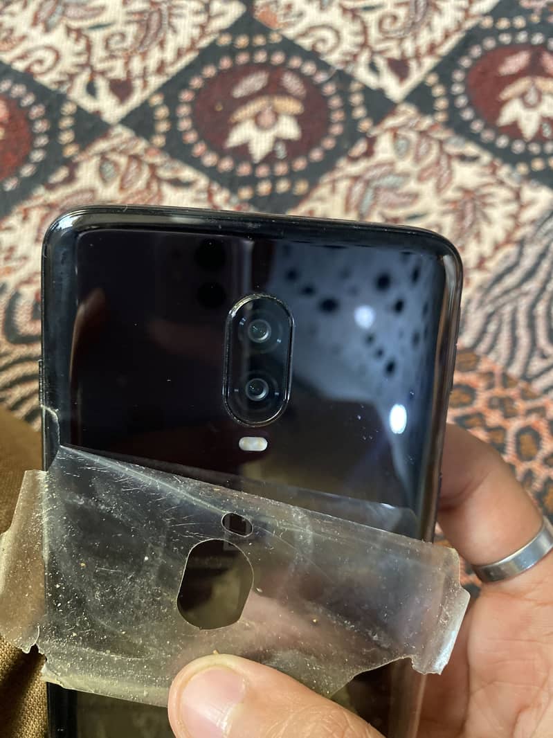 One Plus 6T 1