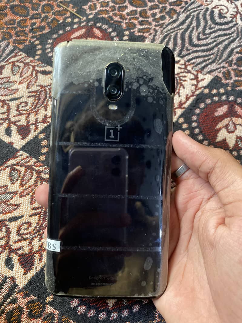 One Plus 6T 5