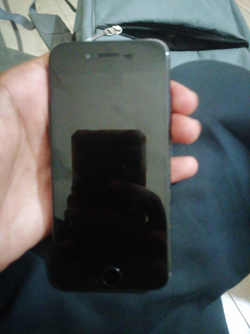 Apple iPhone 7 Plus 1