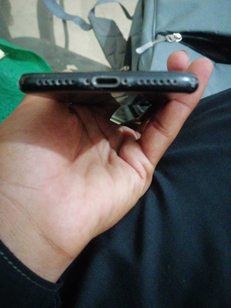 Apple iPhone 7 Plus 3