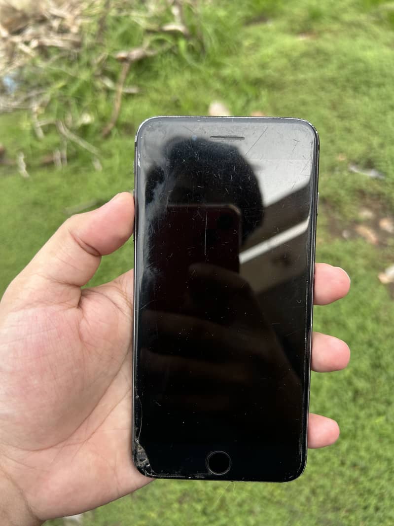 Apple iPhone 7 Plus 2