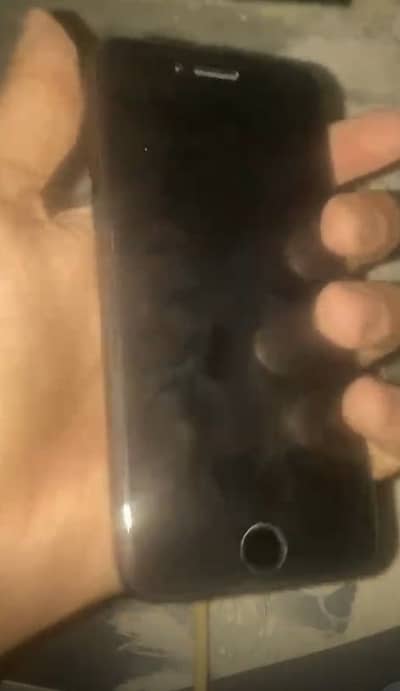 Apple iPhone SE