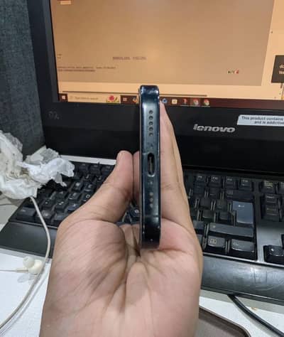 iPhone 16 jv