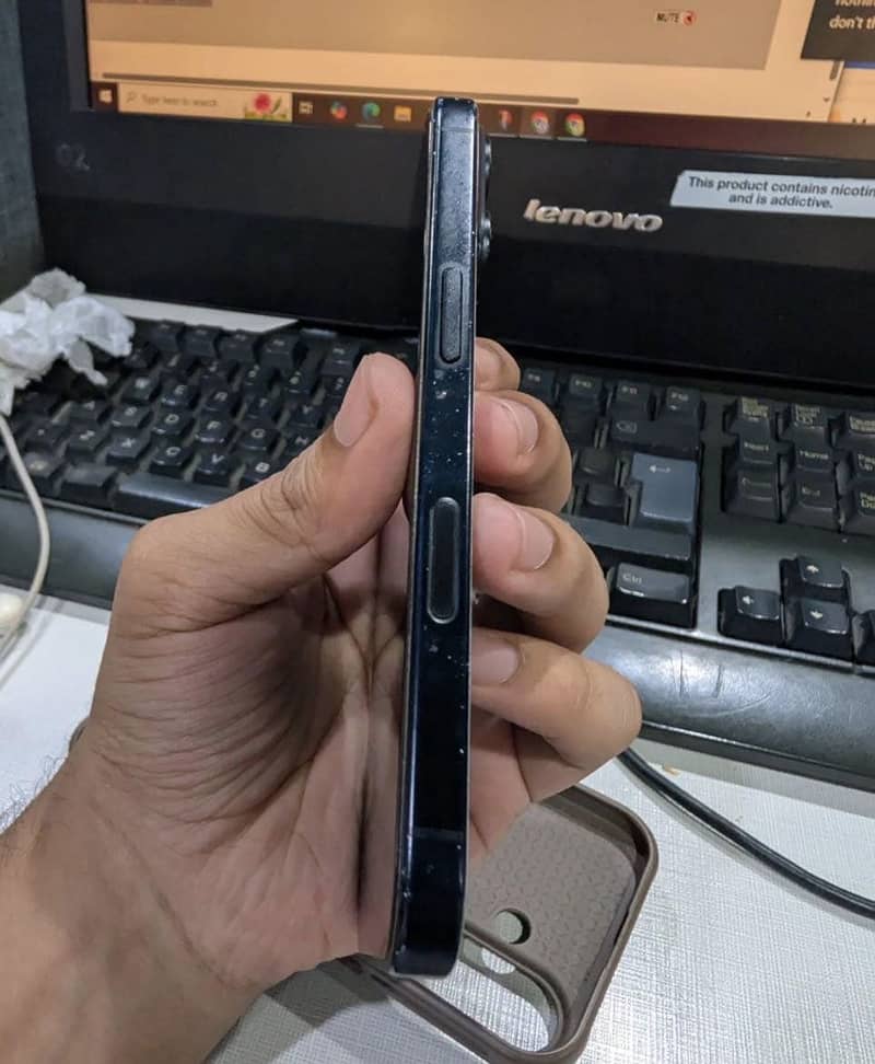iPhone 16 jv 5