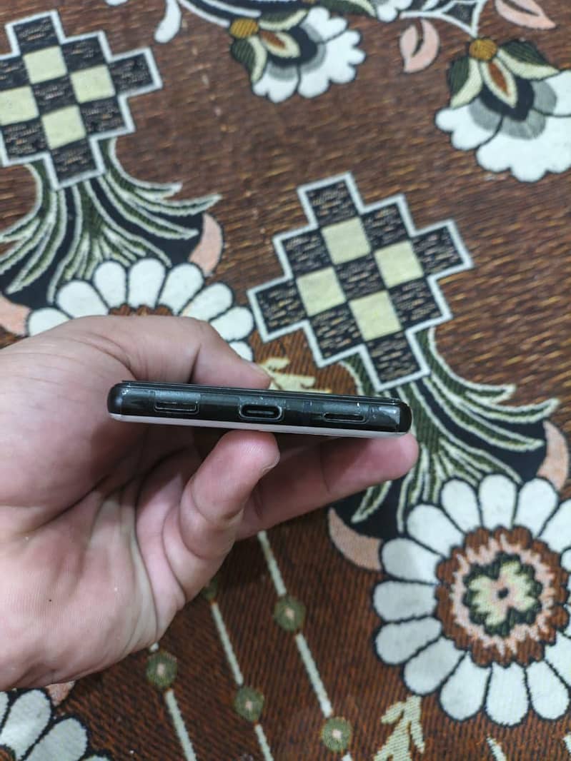 Google Pixel 6a 3