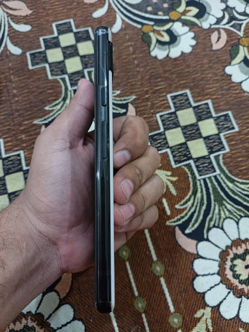 Google Pixel 6a 4
