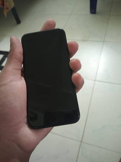 Apple iPhone 7