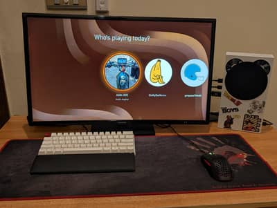 Samsung curved gaming monitor(Japan)27inch built in speakers