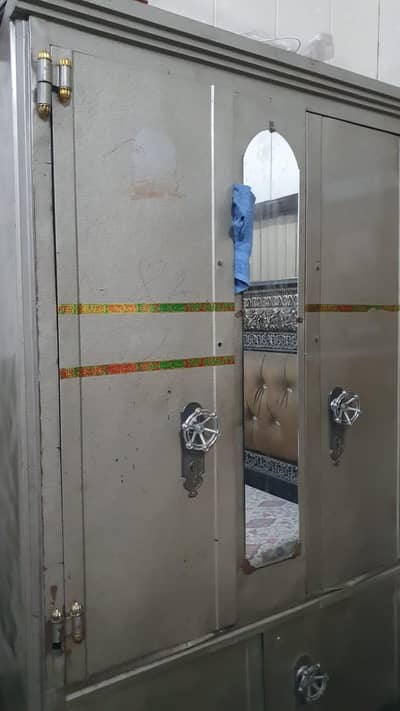 iran safe almirah