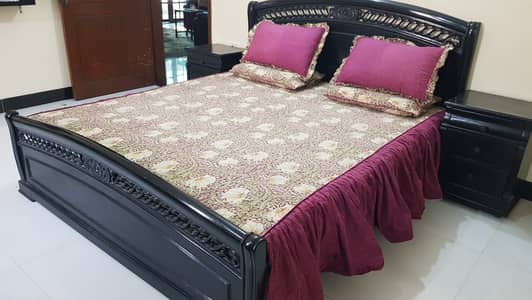 King Size Bed with Side Tables