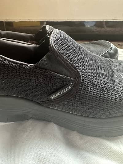 Skechers