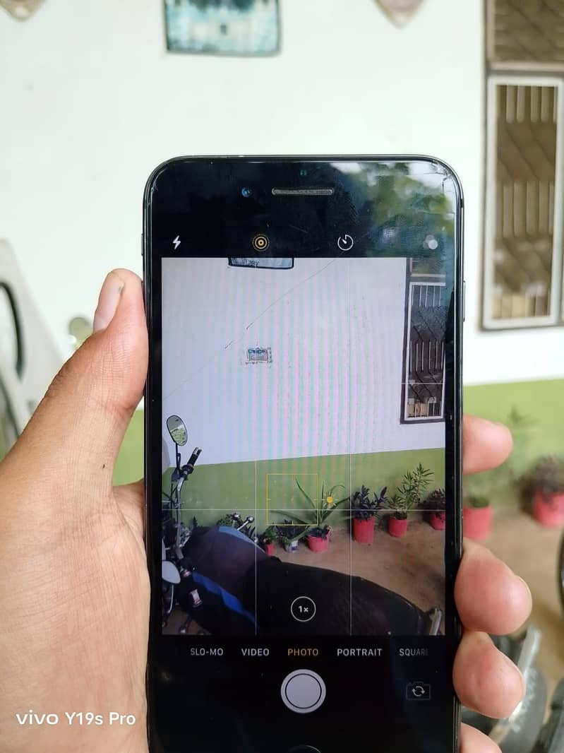 Apple iPhone 8 Plus 2