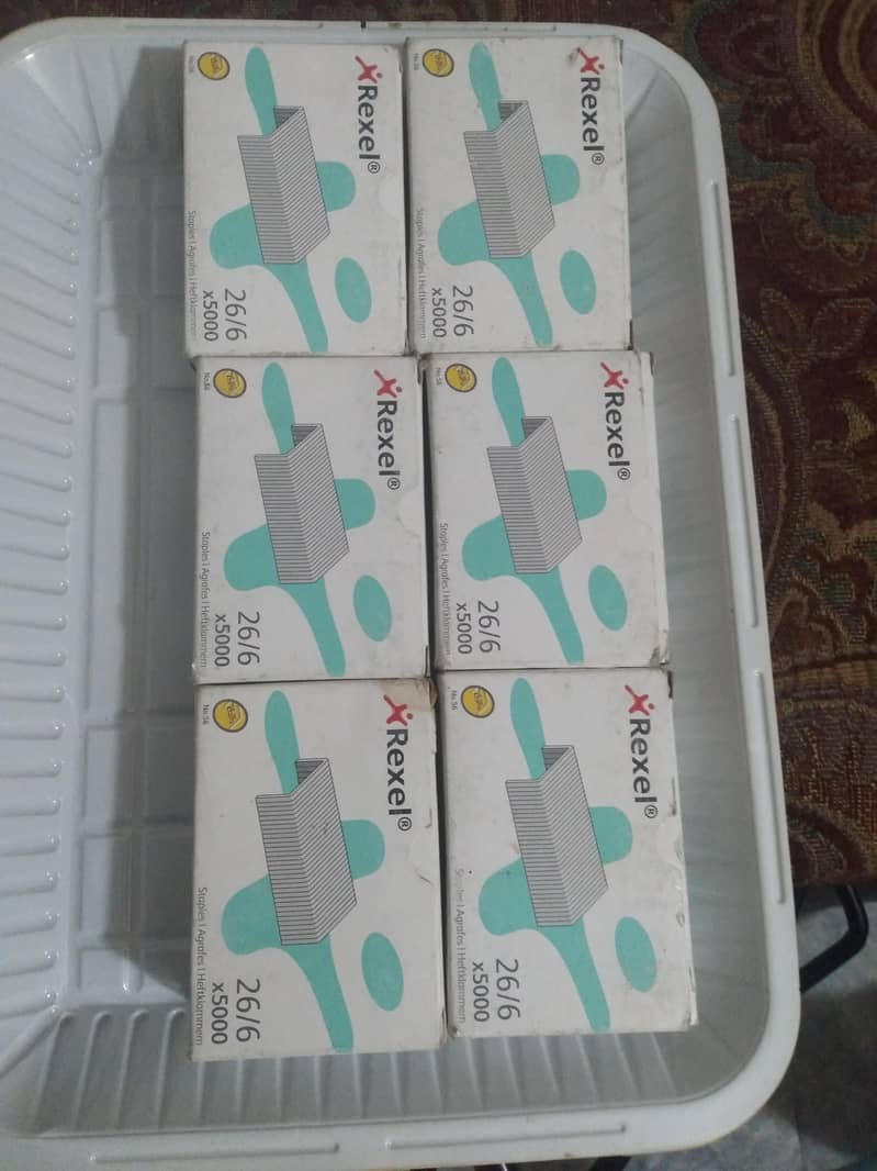 26/6 steplerpins boxes 1