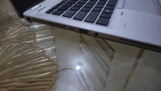 HP Folio 9480m