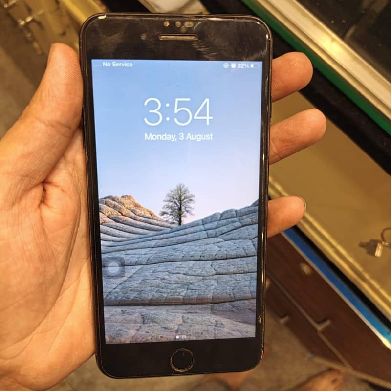 Apple iPhone 7 Plus 1