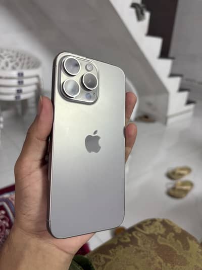 Apple iPhone 15 Pro Max
