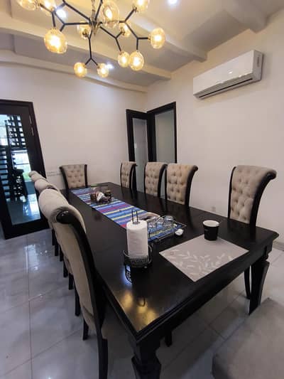 12-Seater Solid Wooden Dining Table for Sale Selling a beautifu