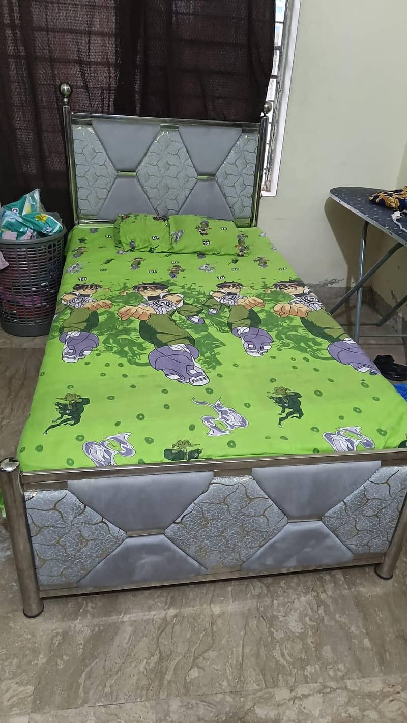 single bed 0