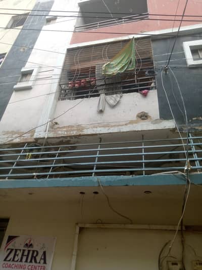 2 bad lounge leasd flat fore sale sector 3 north Karachi