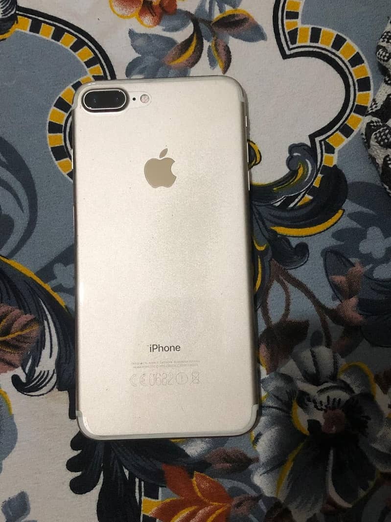 Apple iPhone 7 Plus 3