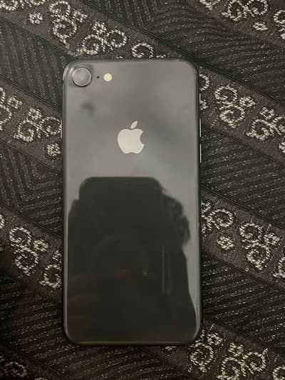 Apple iPhone 8