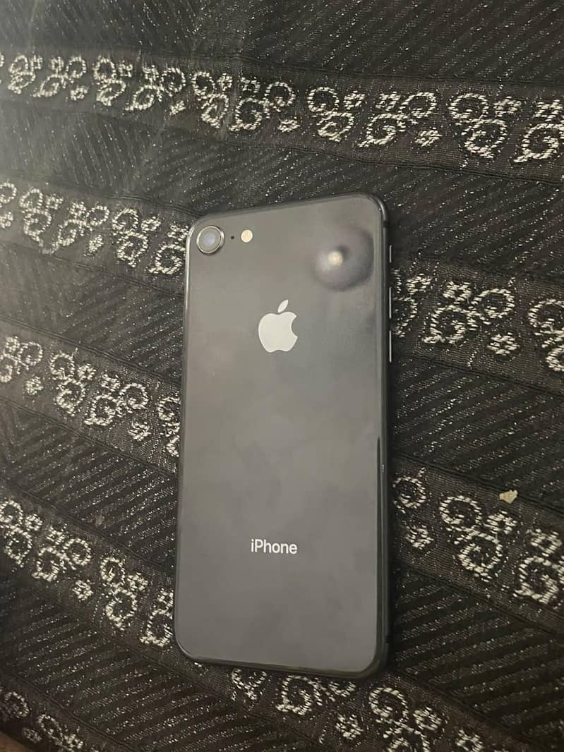 Apple iPhone 8 7