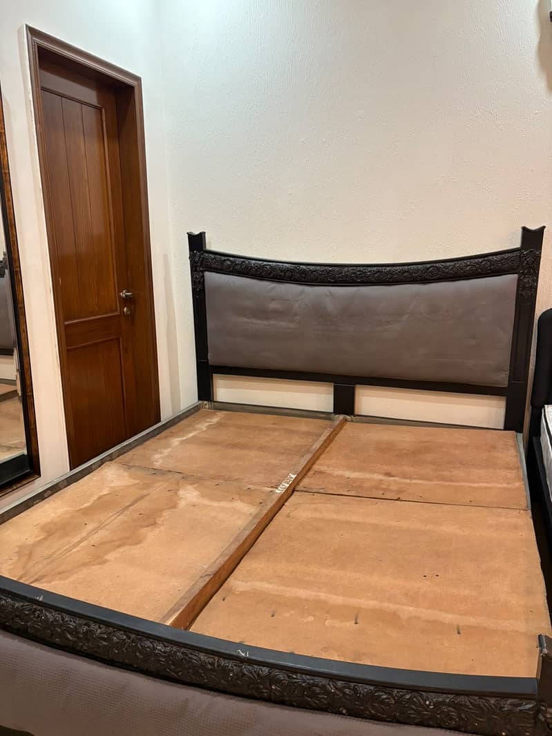 BED AVAILABLE 7