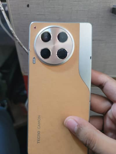 Tecno CAMON 30 (8/256)
