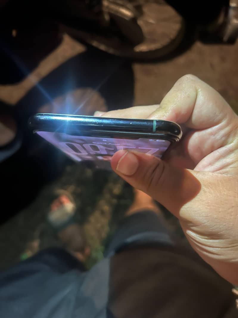 Apple iPhone 11 Pro Max 3