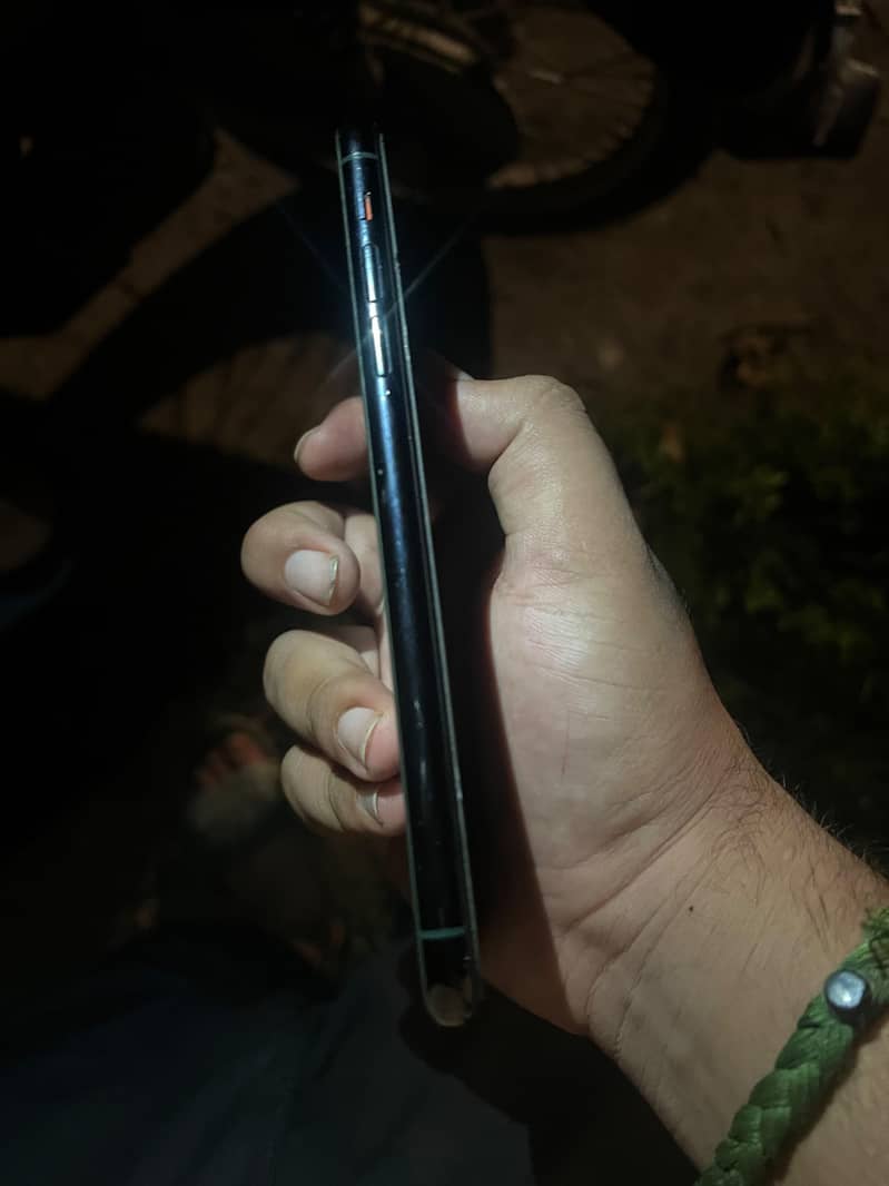 Apple iPhone 11 Pro Max 5