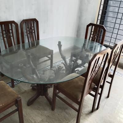 Dinning table with 6 chair. one year used. new condition.