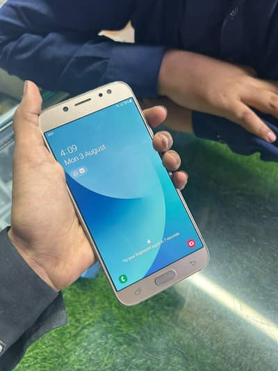 Samsung Mobile J7 Pro