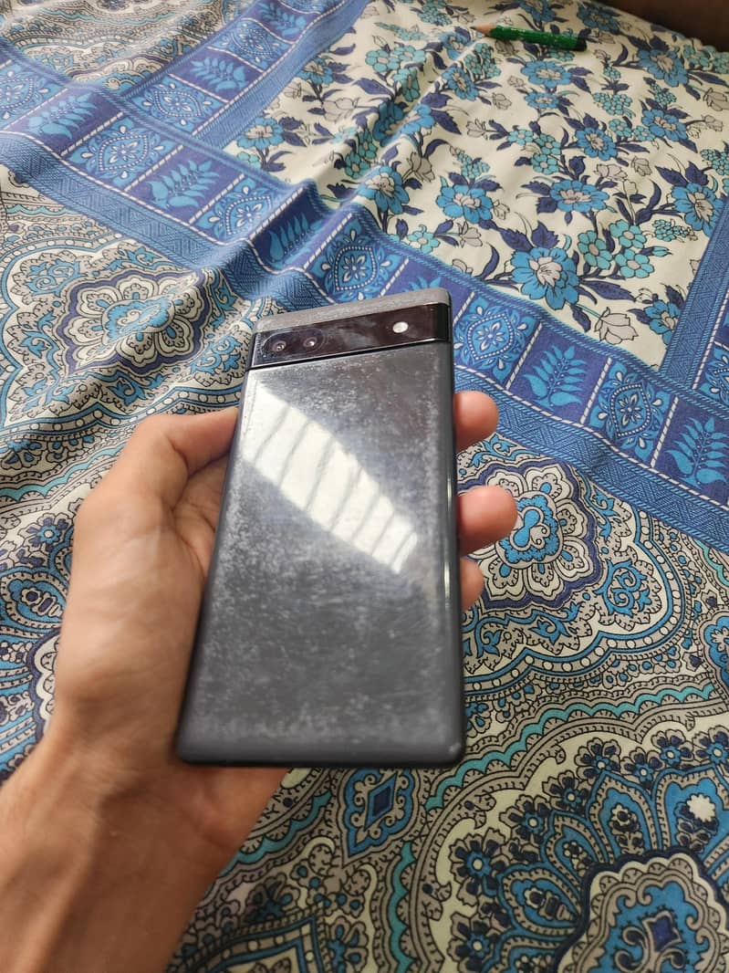 Google Pixel 6a 1