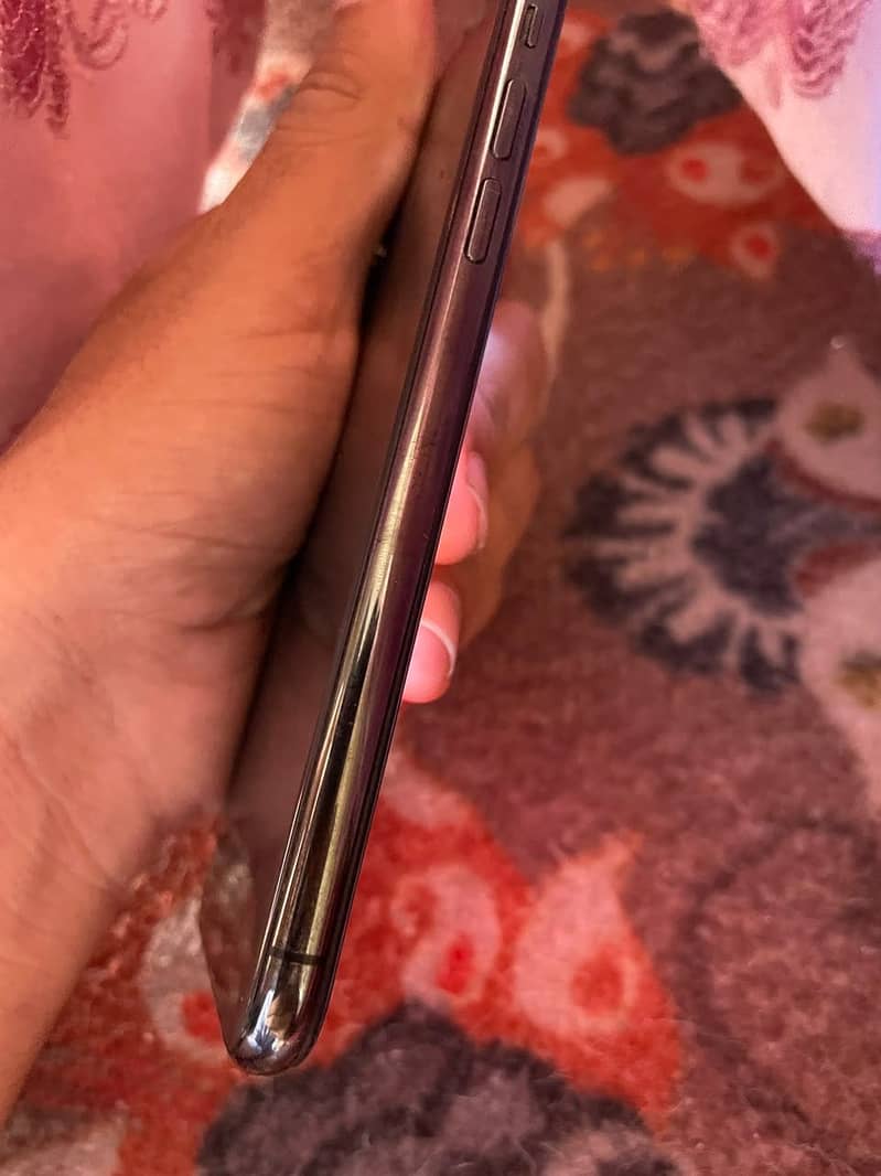 Apple iPhone X 2
