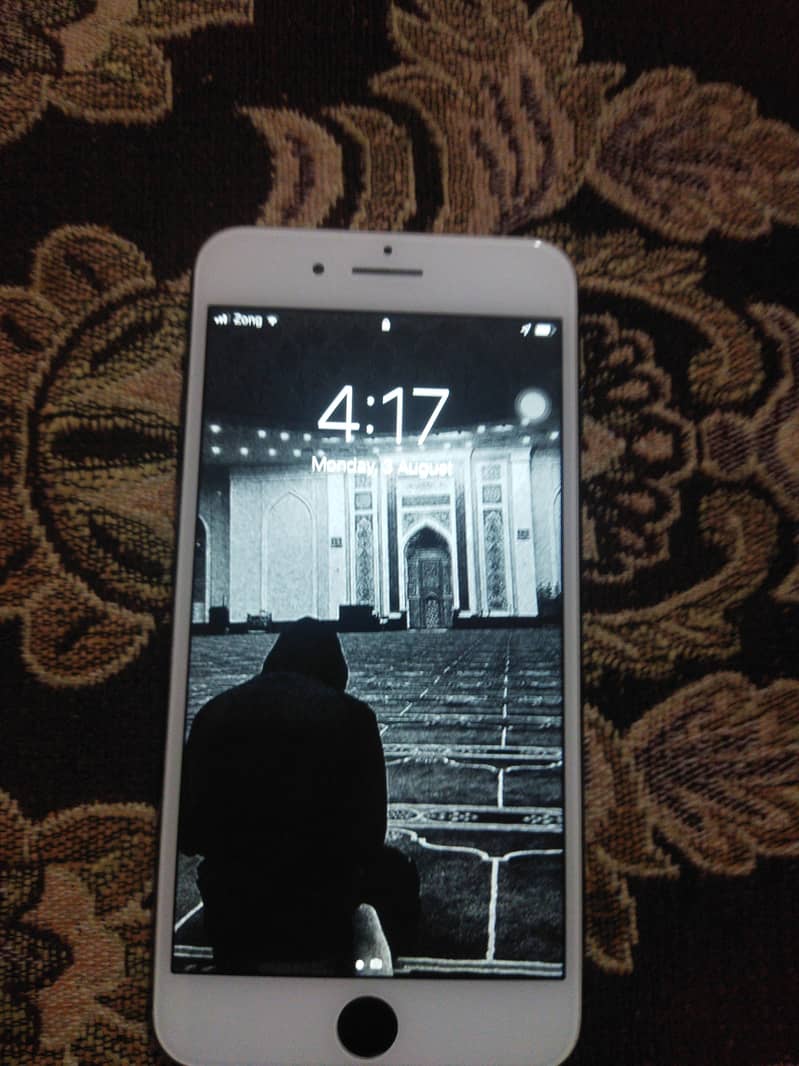 Apple iPhone 7 Plus 1