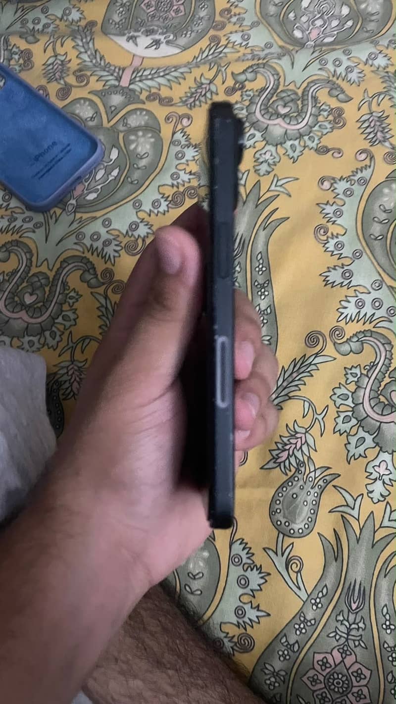 Apple iPhone 15 6