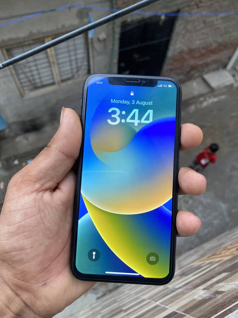 Apple iPhone X 0