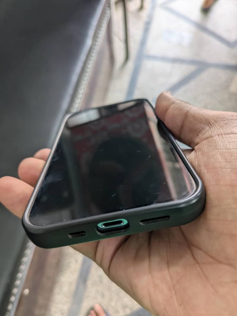 Apple iPhone 13 Pro 3