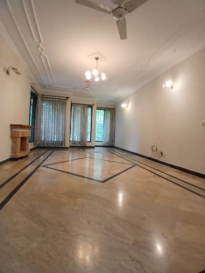 Spacious Upper Portion | 3BHK | Best Location | F-11 | For Rent
