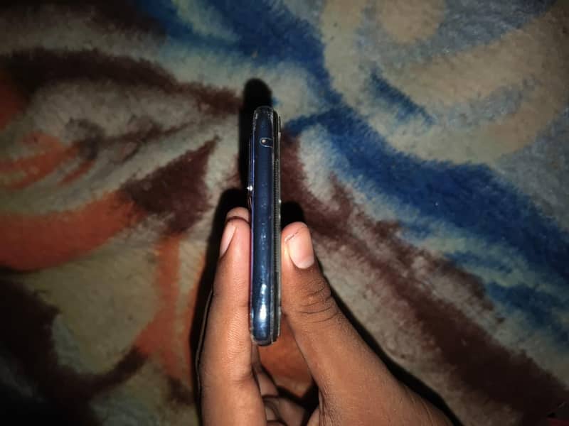 Vivo V21e 4