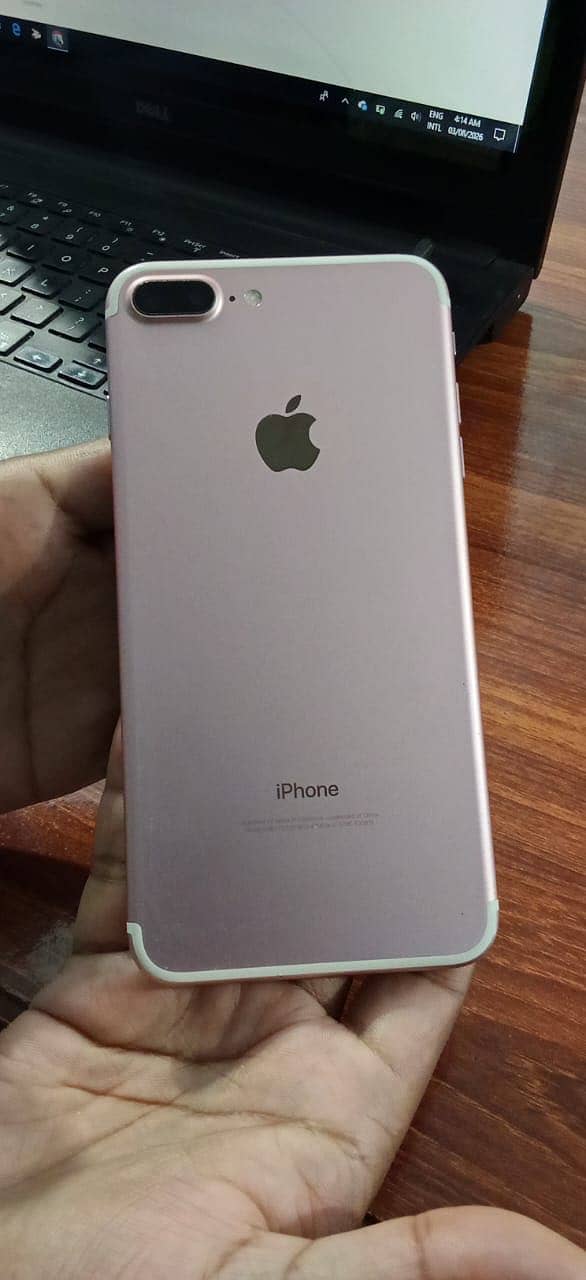 Apple iPhone 7 Plus 5