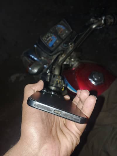 Apple iPhone 15 Pro Max jv water pack