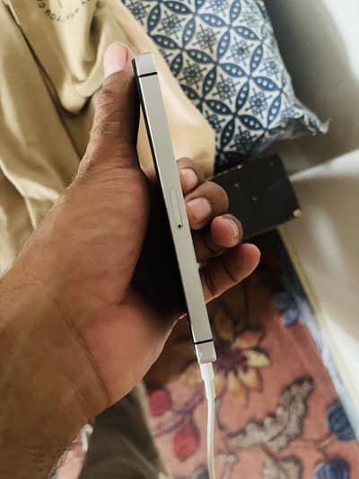 Apple iPhone SE